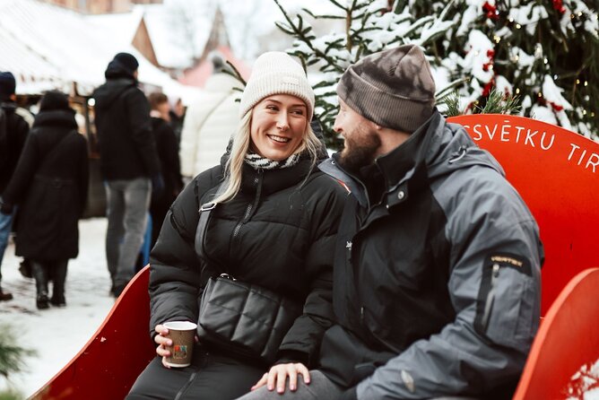 1H Private Photoshoot in Old Town of Riga - A Christmas postcard route through Riga Old Town