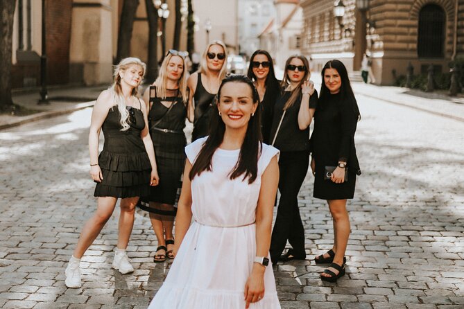 1H Private Photoshoot in Old Town of Riga - Swedish Gate and Kalku Varti: historic details in close-up