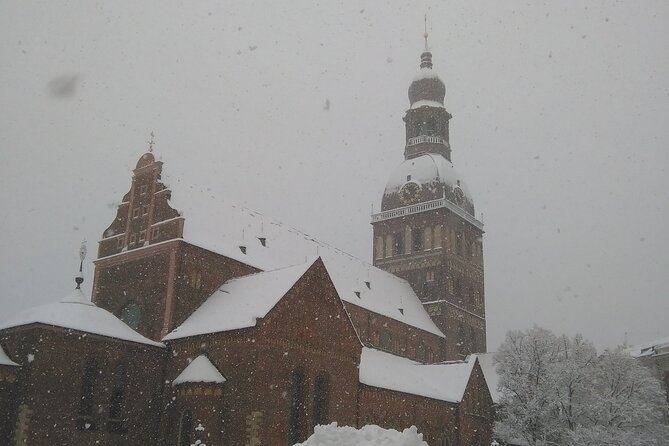 2 Hours Walking Tour in Legends and Secret of Riga's Old Town - The Baltic Way and the route back through old Riga