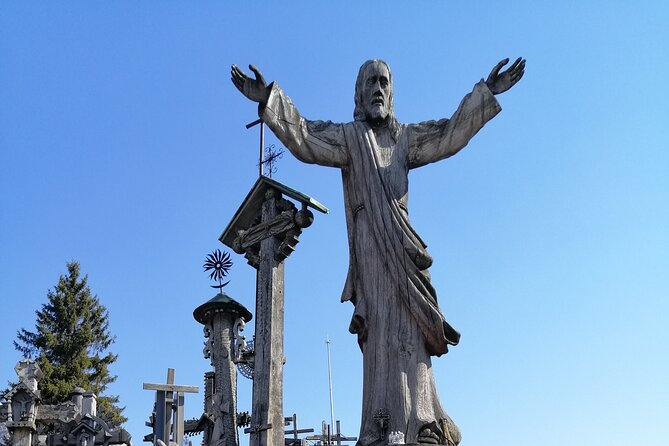 5,5 Hour Small Group Tour to Hill of Crosses from Riga - The ride from Riga to Lithuania