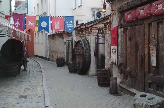 Best Of Riga Walking Tour: Old Town - Timing, meeting points, and the cobblestones