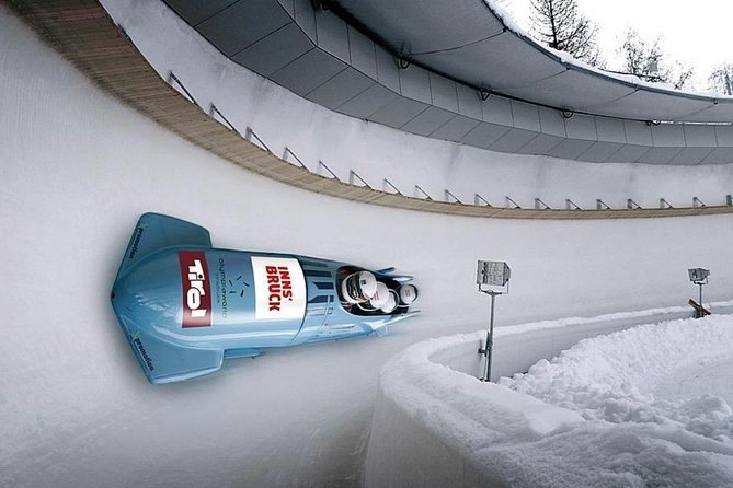 Bobsleigh - Truly Unique Winter Adventure! - What the speed feels like in the turns