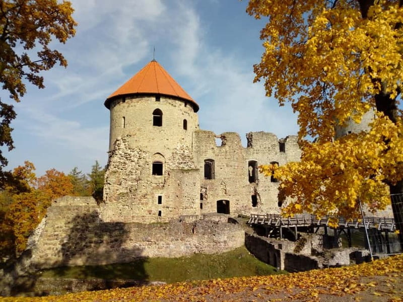 From Riga: Cesis and Sigulda Day Trip with Hotel Transfers - Ungurmuiža Manor brings Latvia’s wooden architecture into focus
