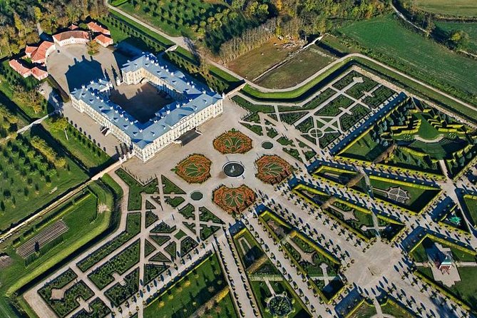 Full-Day Private Trip to Palace and Medieval Castle from Riga - Key points at a glance