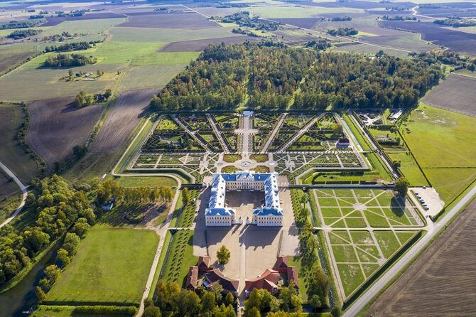 Full-Day Private Trip to Palace and Medieval Castle from Riga - Who will enjoy this private outing