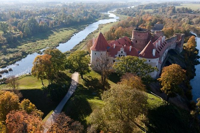 Full-Day Rundale Palace Tour from Riga - Why Rundale Palace deserves the long ride from Riga