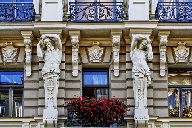 Honest tour of Riga with the best private guide in town - Who will get the most from this experience?