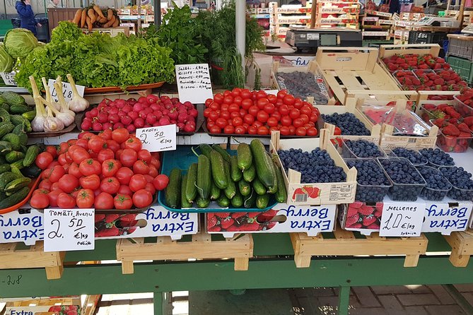 Latvian food tasting tour at Riga Central market - Vegetarian and vegan expectations