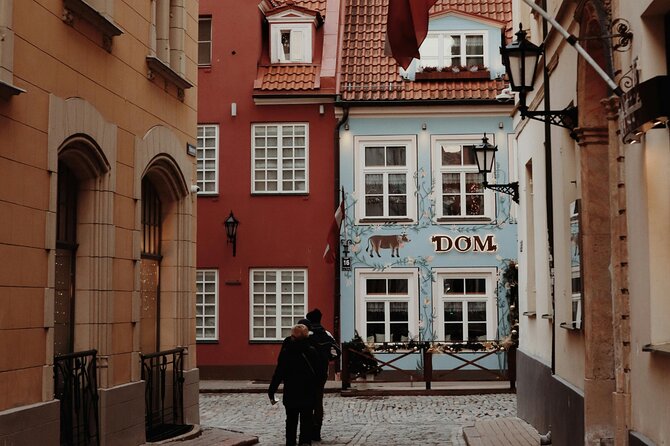 Old Town Sightseeing Tour in Riga by Electro Bus - Town Hall Square and the House of the Blackheads