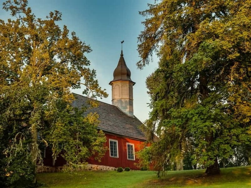 Private Day Trip to Cesis, Sigulda and Turaida Castles - What the private driver adds