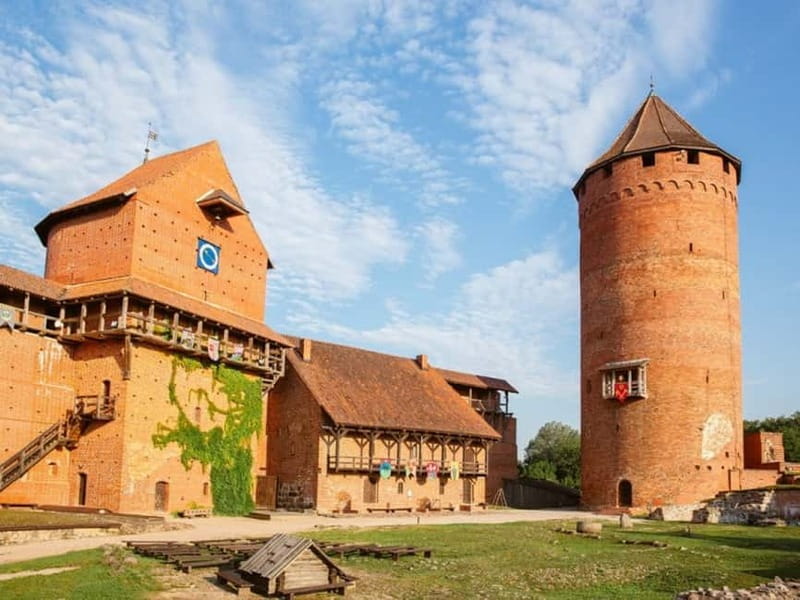 Private Day Trip to Cesis, Sigulda and Turaida Castles - Cesis Castle and the old town