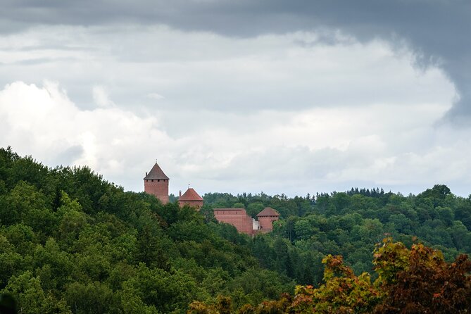 Private Full-Day Hiking Tour in Sigulda and Gauja National Park - The picnic question: bring your own food