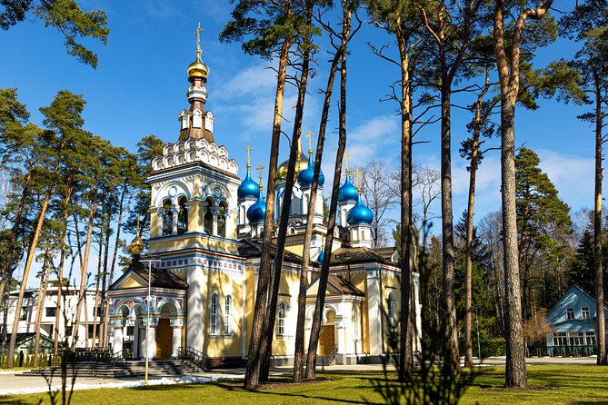 Private Full-Day Trip to Jurmala and Great Kemeri Bog Boardwalk - Jurmala’s wooden streets and Baltic shoreline