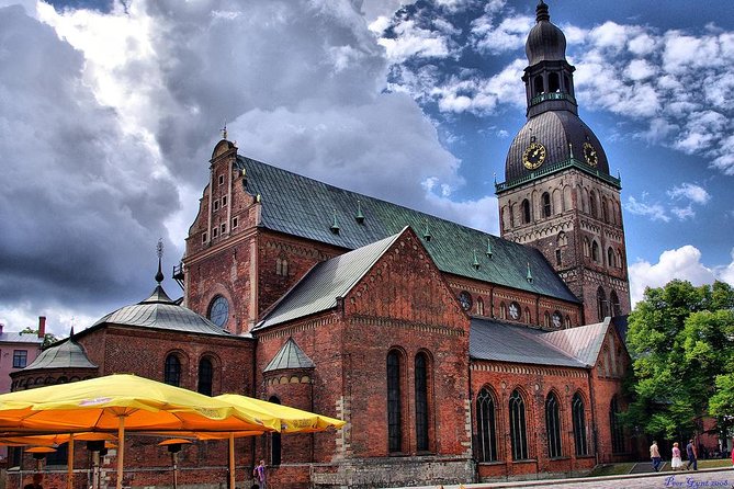 Private grand Riga city tour - Why a private four-hour tour works well in Riga