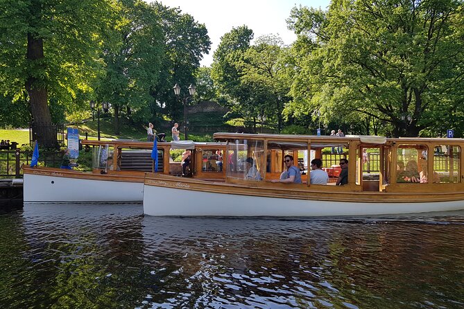 Riga City Canal & Daugava River Premium Boat Tour with Audioguide - Big Christopher and Riga Castle from the water