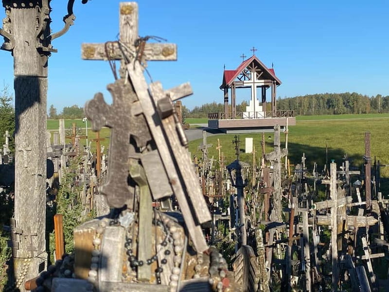 Riga: Hill of Crosses, Guided Rundale Palace & Bauska Castle - The two-hour drive to Lithuania