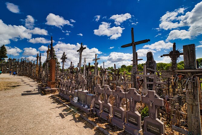Riga: Hill of Crosses & Guided Rundale Palace with Bauska Castle - A short walk through the French Garden