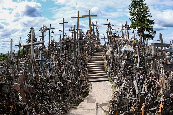 Riga: Hill of Crosses & Guided Rundale Palace with Bauska Castle - Medieval Bauska Castle and the tower climb