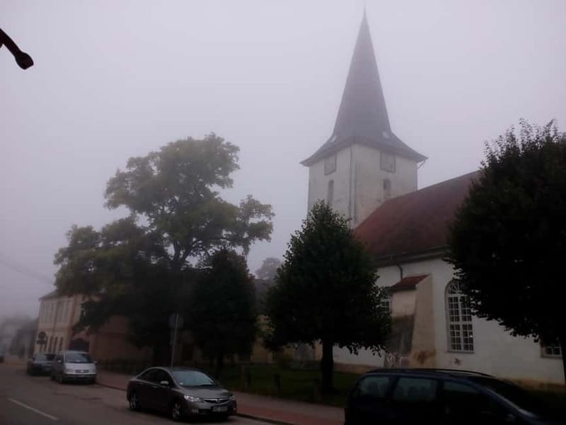 Riga: Nearby Manors and Castles Tour - Jaunmokas Hunting Palace and Riga’s mayor