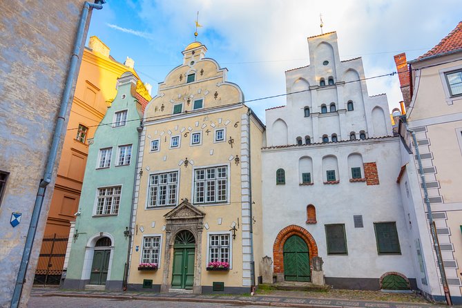 Riga Private Walking Tour - Riga Cathedral and the sound of the Old Town