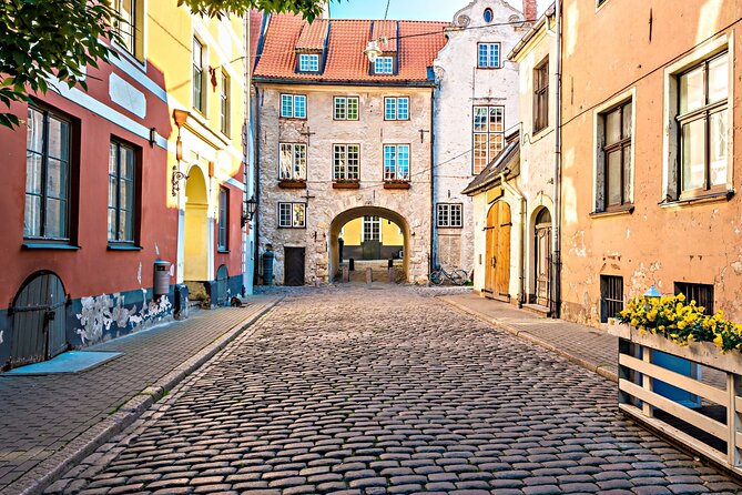 Riga Scavenger Hunt and Highlights Self Guided Audio Tour - How the puzzles and audio work