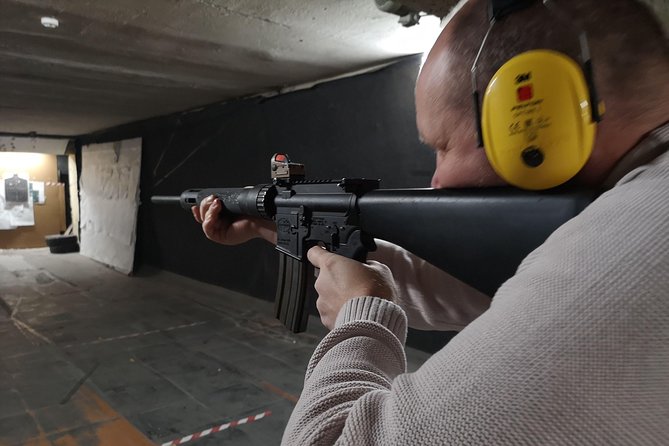 Riga Shooting Range : the Winchester, Glock 17, and Kalashnikov - The safety briefing matters more than the shot count