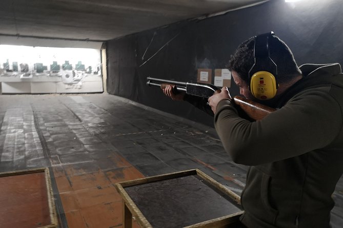Riga Shooting Range : the Winchester, Glock 17, and Kalashnikov - What happens at Meža iela 1A