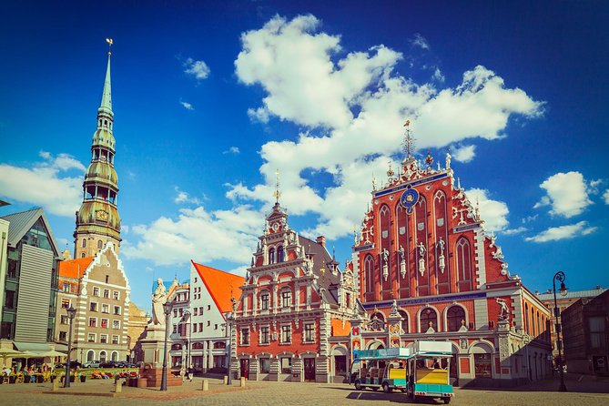 Riga-Tallinn Sightseeing Tour Bus - A better way to get from Riga to Tallinn