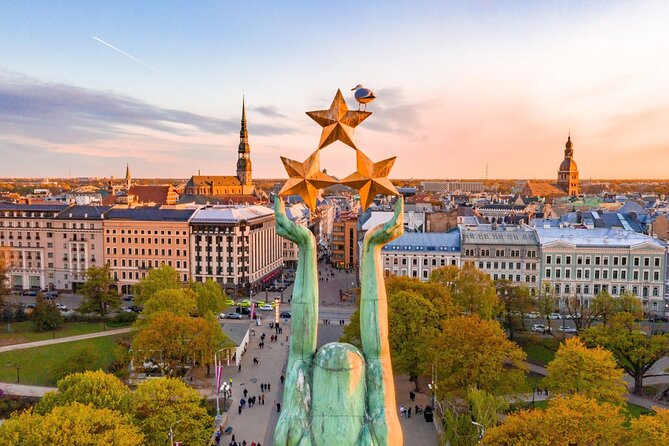Riga walking guided Sightseeing tour - Timing, pickup, and walking comfort