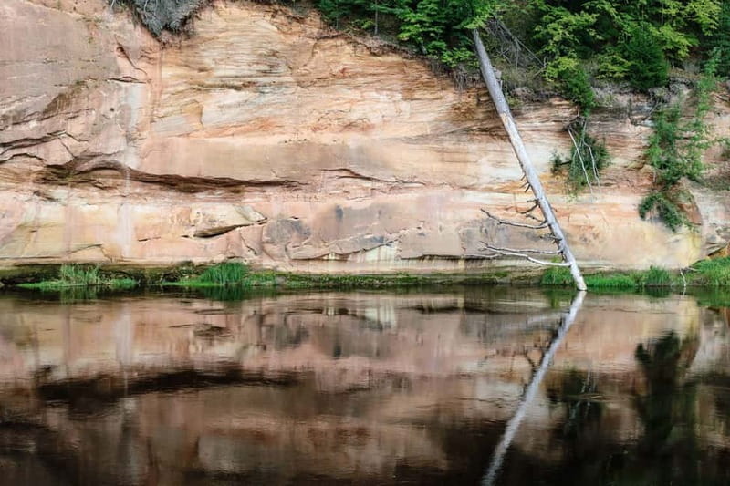 Sigulda Hiking Tour: A Day in the Switzerland of Latvia - Piķenes Cliff, Little Devil’s Cave, and the best overlooks