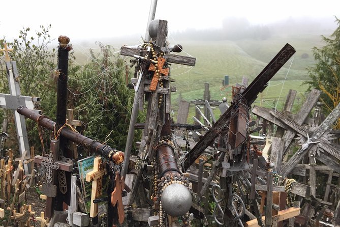 Sunrise at the Hill of Crosses - 2 countries in 1 day - What makes the private format worth considering