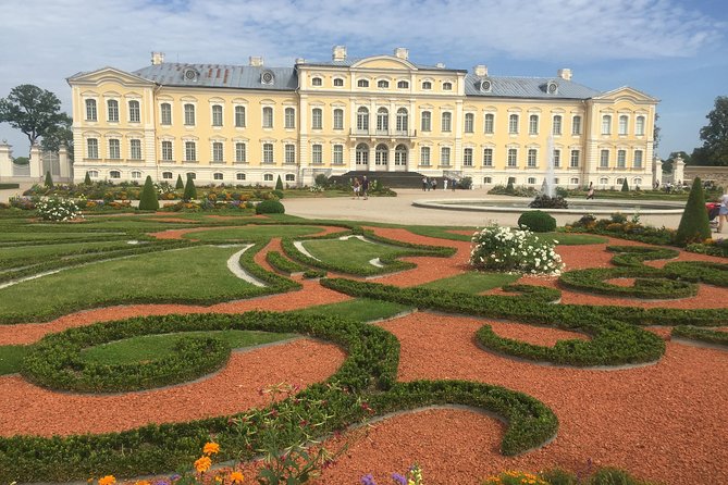 Tour from Riga to Vilnius: Bauska Castle, Rundale Palace and The Hill of Crosses - Is the $266.05 price fair?
